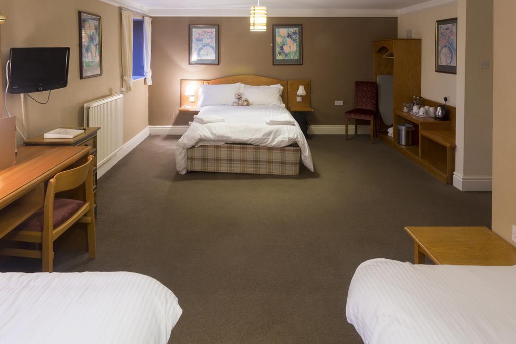 The Lodge Lancaster Room photo
